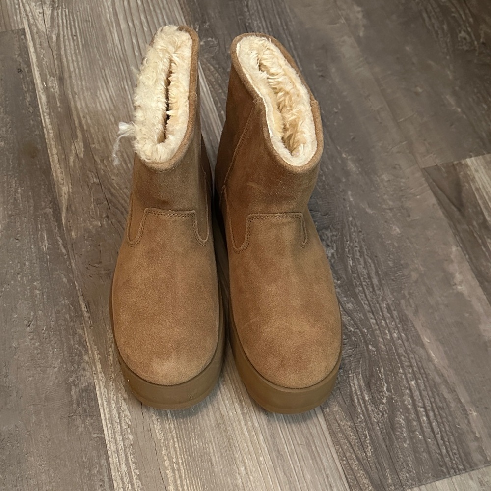 Time and Tru Tan Ankle Boots with Faux Fur Lining